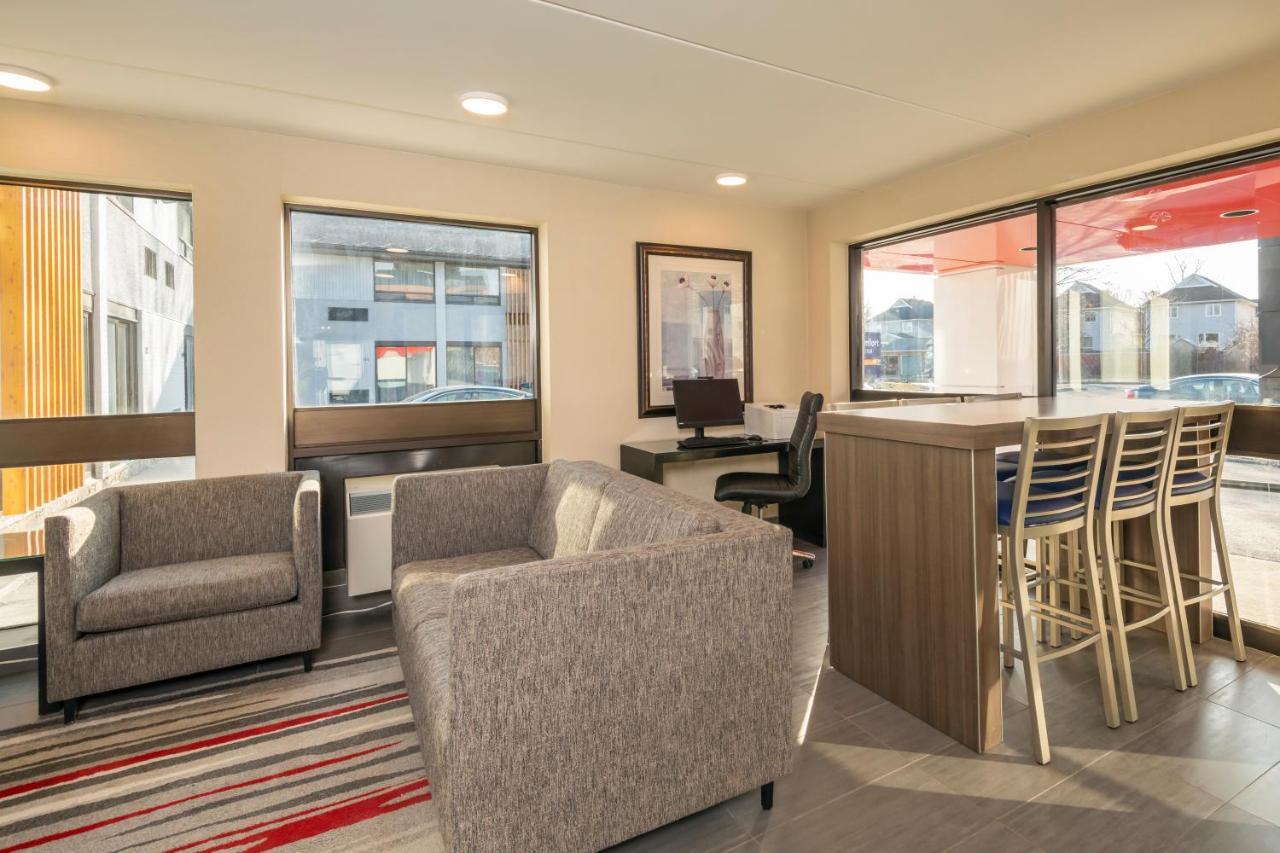 Comfort Inn West Ottawa Exterior foto