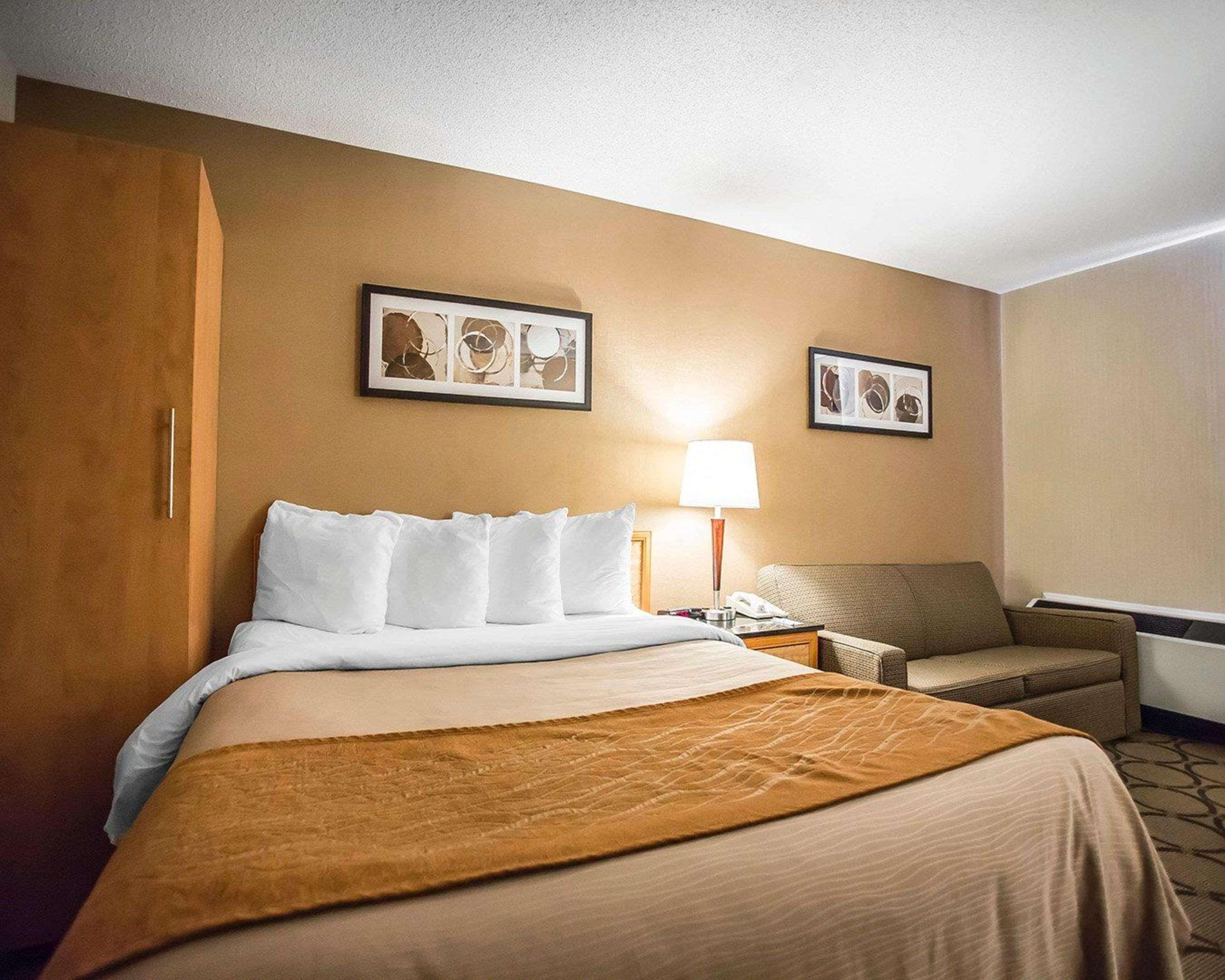 Comfort Inn West Ottawa Exterior foto
