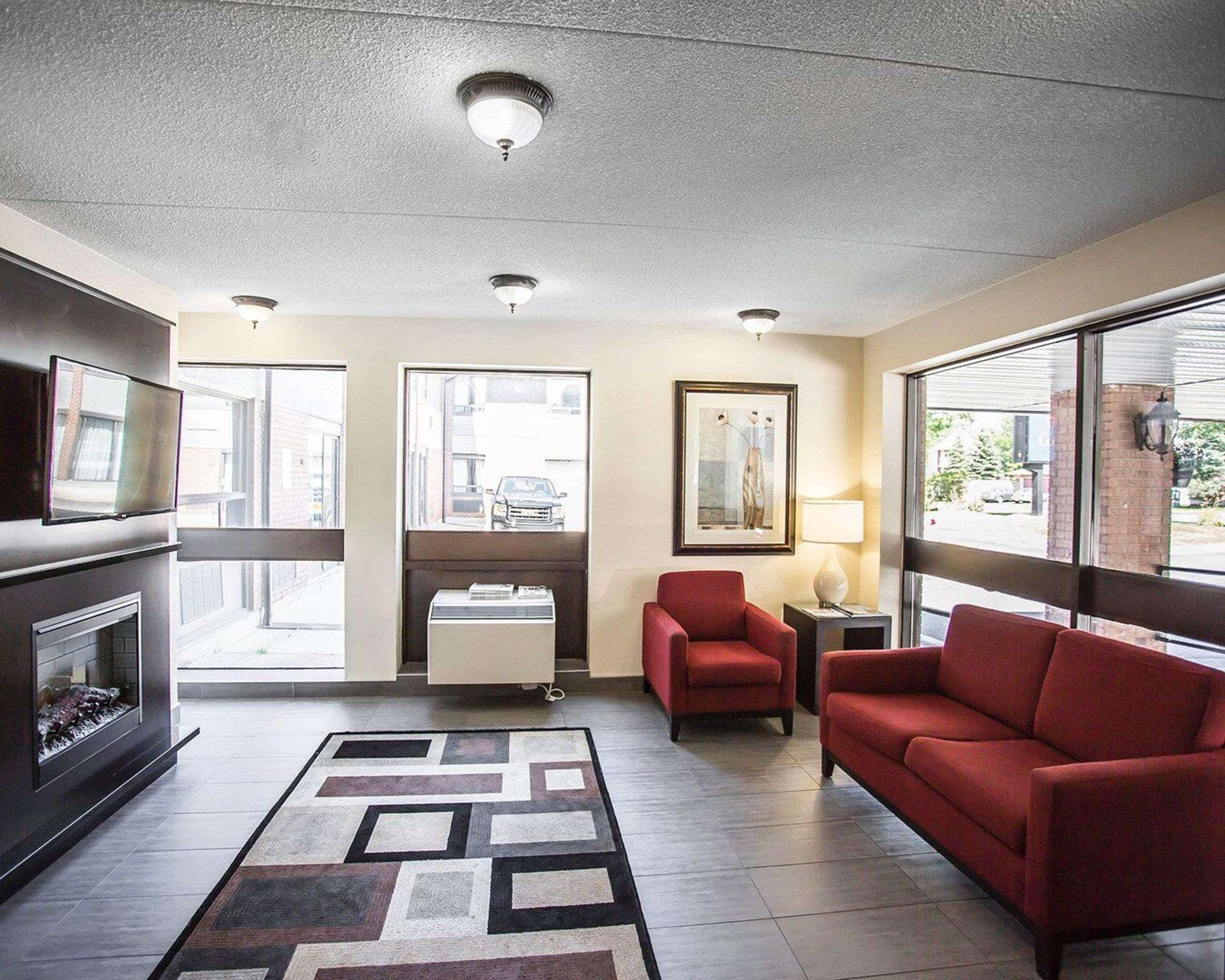 Comfort Inn West Ottawa Exterior foto